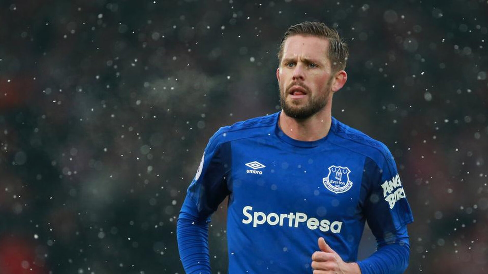 现场报道：车手情绪与现场氛围，车手团队